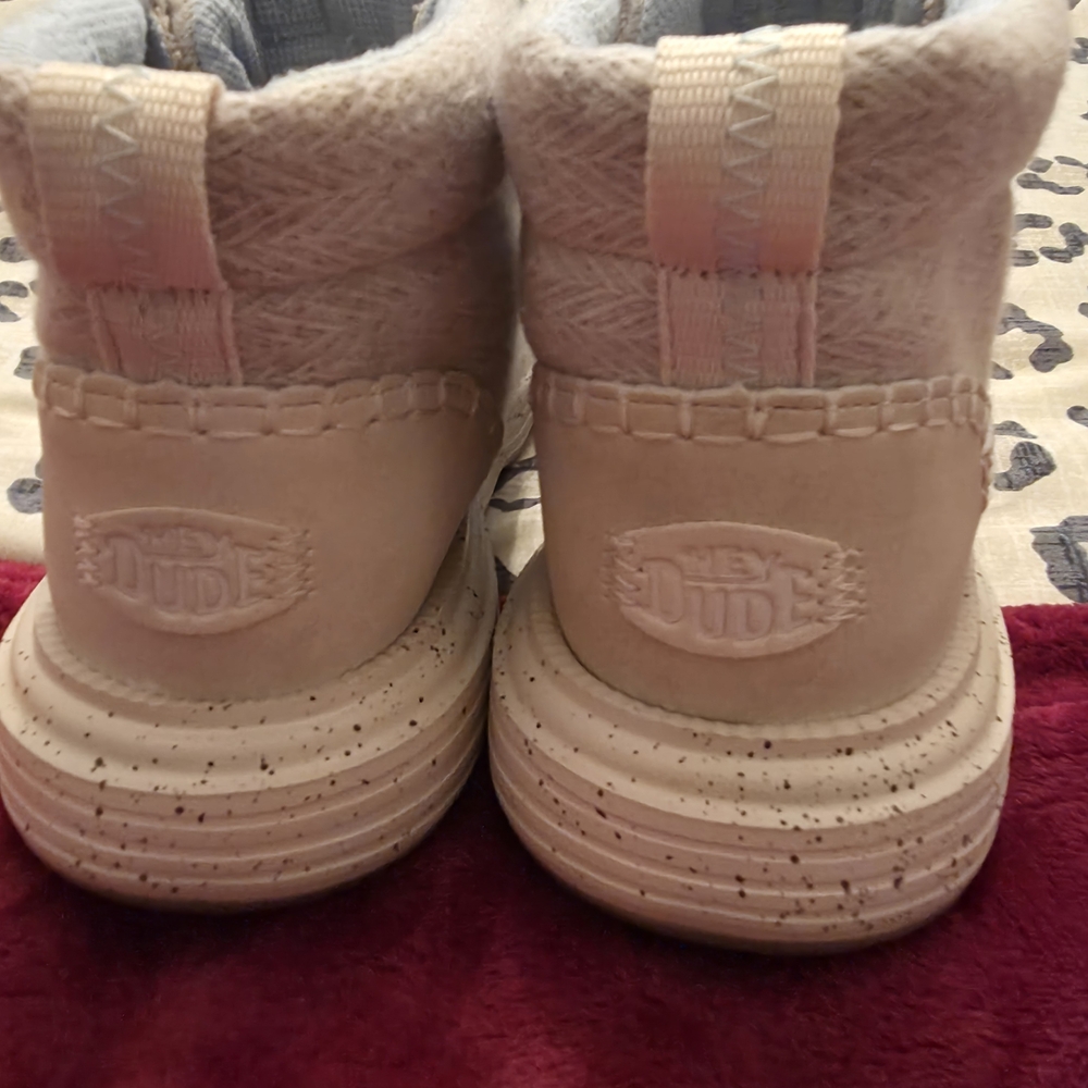 Hey Dude LADIES Beige Herringbone High-Top Shoes - Picture 3 of 4